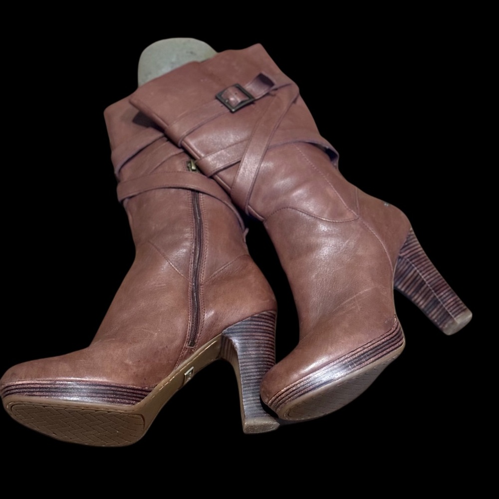 UGG Jardin Brown Heeled Side-Zip Boots size 9 - Picture 3 of 8